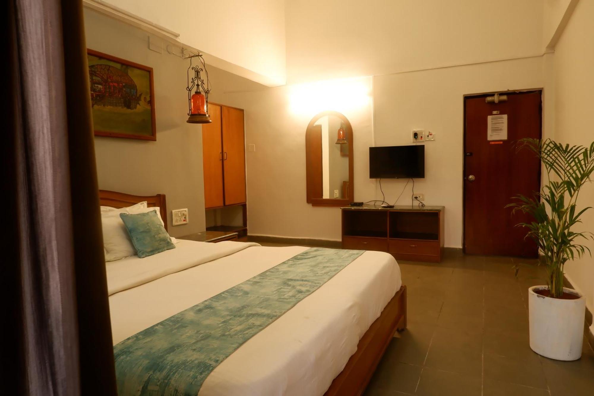 Falcon Resorts By Dia Hotels Calangute Exterior photo